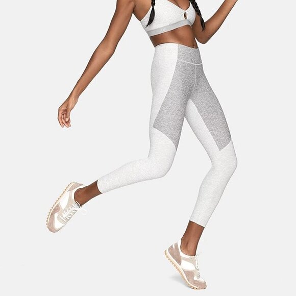 Outdoor Voices 3/4 Two Tone Warm Up Leggings Dove Ash Grey Size XS NWT - Picture 1 of 8